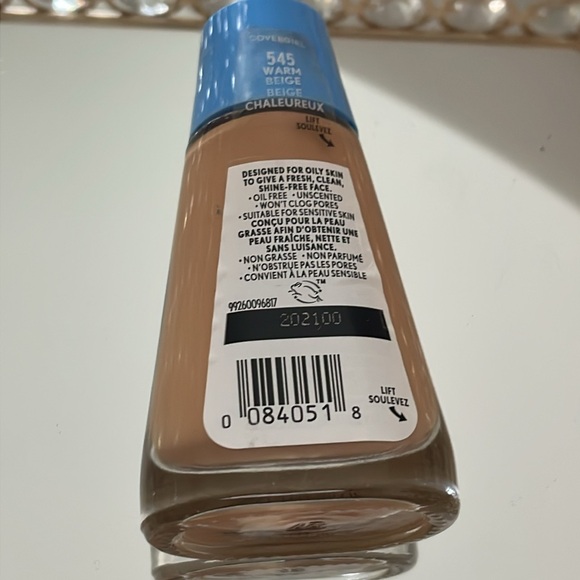 Covergirl Clean Matte Liquid Foundation - Warm Beige‎ - Picture 2 of 2